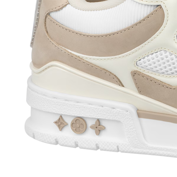 R.M god patch beige Louis Vuitton Skates